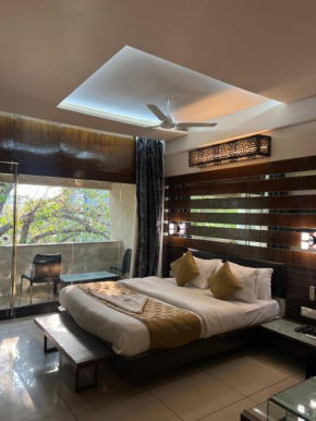 Hotel Samrat, Kolhapur
